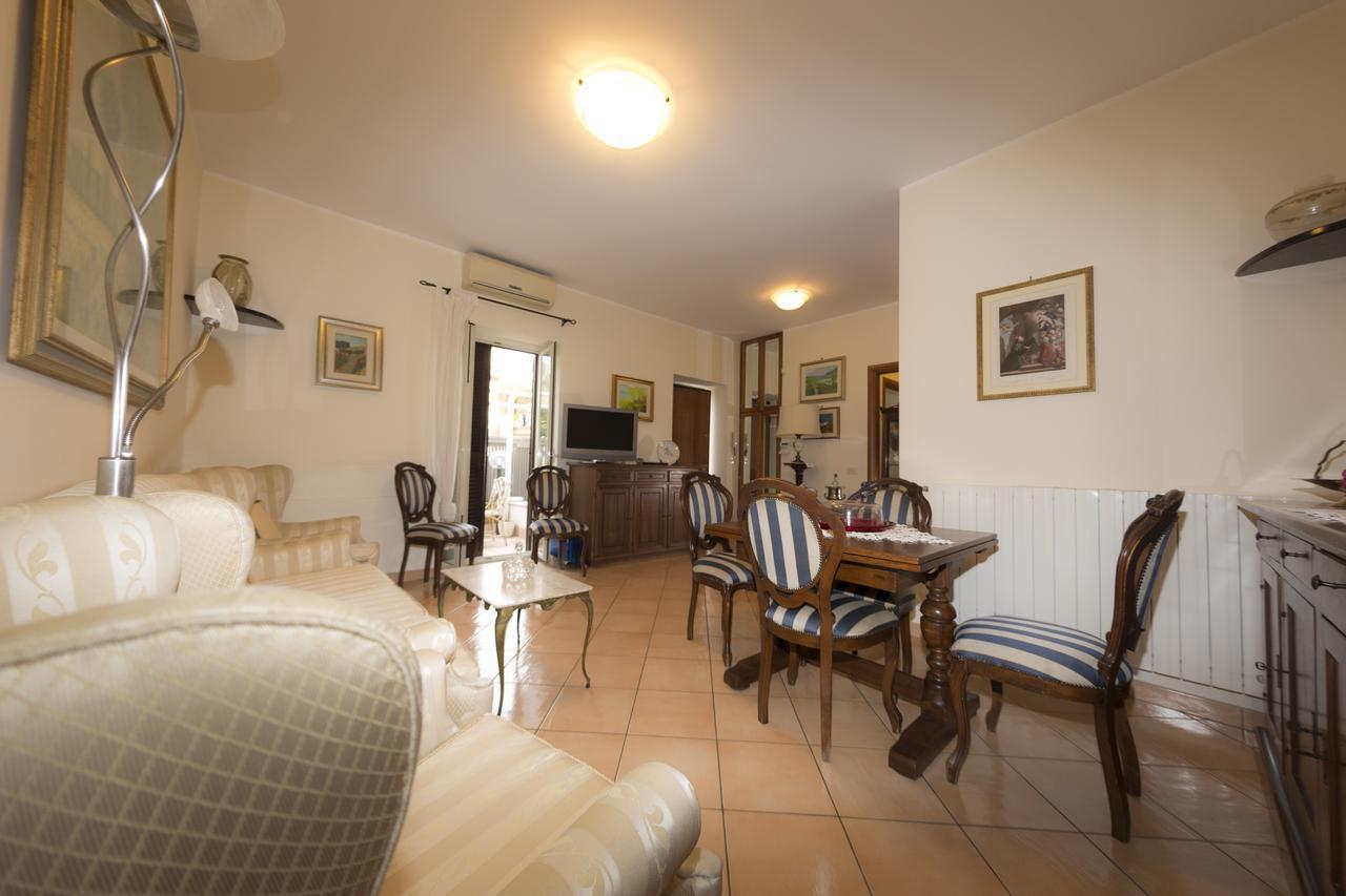Pompei Deluxe Apartment Formia Eksteriør bilde